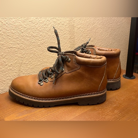 White Mountain vintage leather hiking boots. Cushioned ankle. Anti-slip. Tan 9.5 - Picture 2 of 11